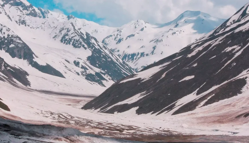 Ignite Your Travel Cravings